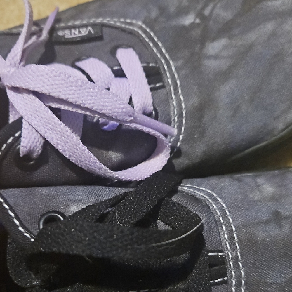 Vans Black Shoes with Purple and Black Laces - Picture 6 of 8